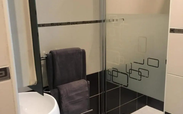 Cosy One-Bedroom Apartment -StayInAntibes- Le Cosy