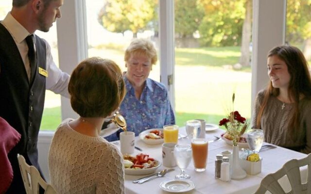 Stafford's Bay View Inn