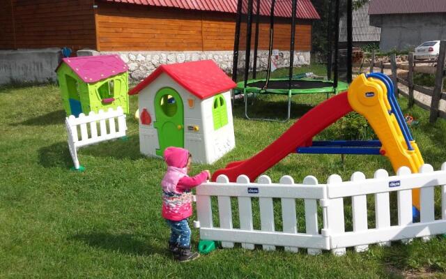 Family Farm Apartments