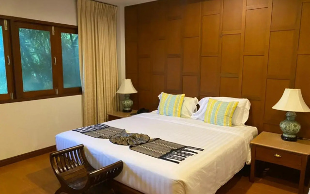 Sailom Resort Bangsaphan