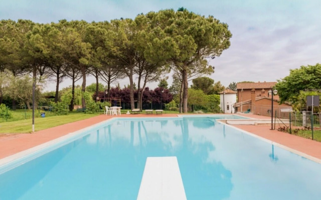 Pomegranate apt With Shared Pool