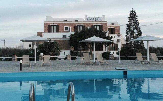 Fikas Hotel
