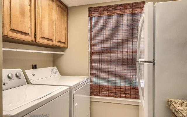 Seele Street River Retreat SS B11