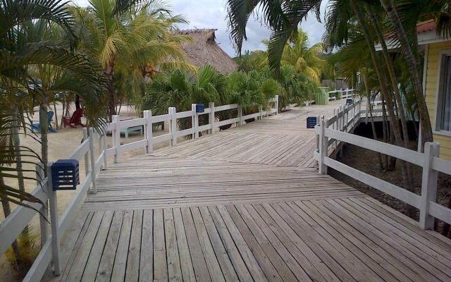 Las Palmas Beach Hotel