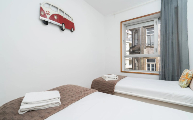 ESM Rental - Boavista Yellow 4BDR