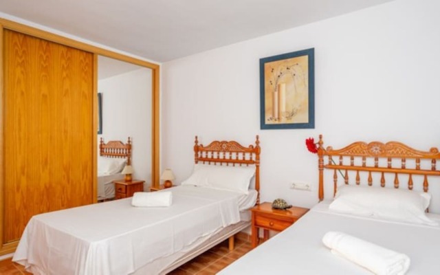 Apartment - 2 Bedrooms with WiFi - 107887