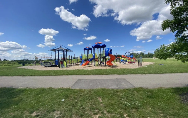 Luxury Bungalow mins Niagara falls & Brock uni