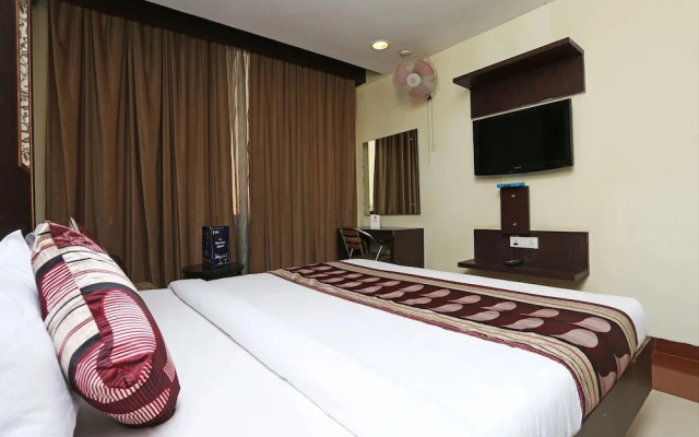 Hotel Corbiz Tower by OYO Rooms