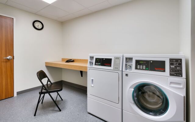 Fairfield Inn & Suites By Marriott Laurel