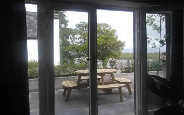 Knockninny Country House & Marina
