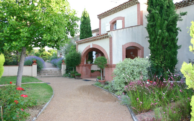 WAYA à Domaine Saint Domingue