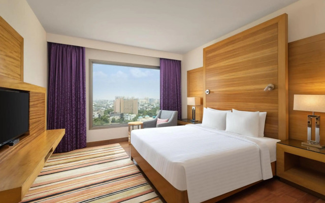 Courtyard by Marriott Gurugram Downtown