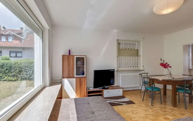 Charming Apartment in Fuldabruck With Garden