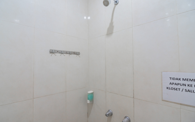 RedDoorz near Alun Alun Bandung 3