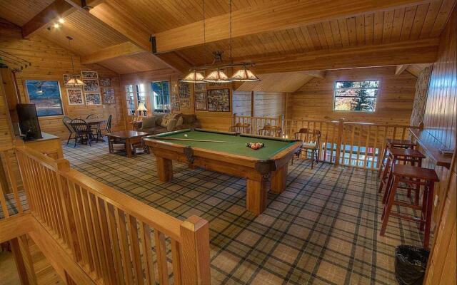 Smokey Joes by Lake Tahoe Accommodations