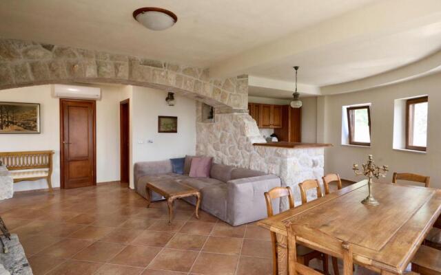 Mountains Villa near Budva