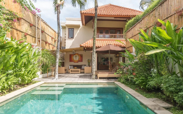 Villa Seriska Seminyak Bali