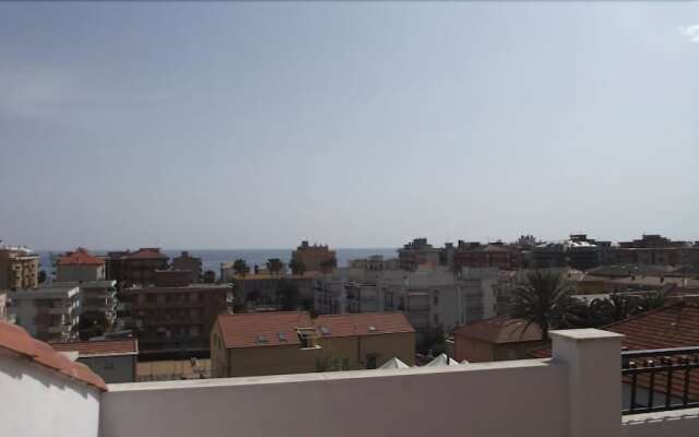 Riviera Suite Apartments