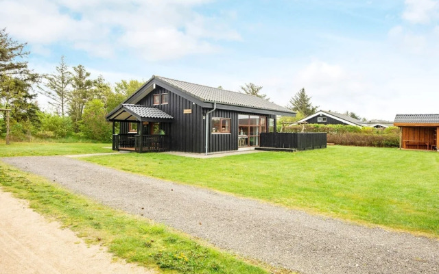 Spacious Holiday Home in Tarm near Beach