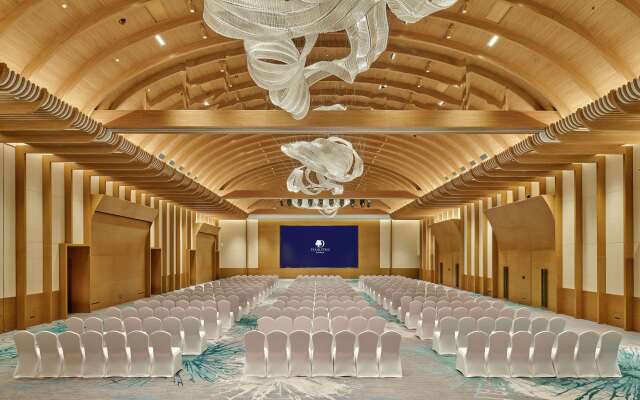 DoubleTree by Hilton Shanwei