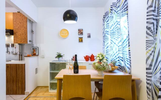 Split Apartments with Hotel Service