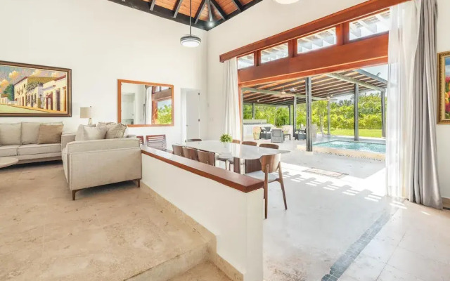 Rustic Villa With 3BR Pool bbq in Cap Cana