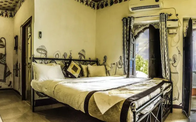 Madpackers Hostel Pushkar