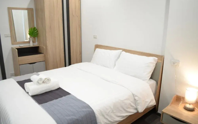 Wooden Suites (The Rich @Sathorn-Taksin)