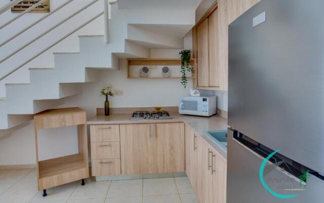 Deluxe E2, 2 Br, Sea View, Pool, Roof Terrace