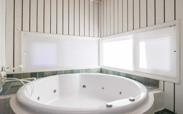 6 Person Holiday Home in Albaek