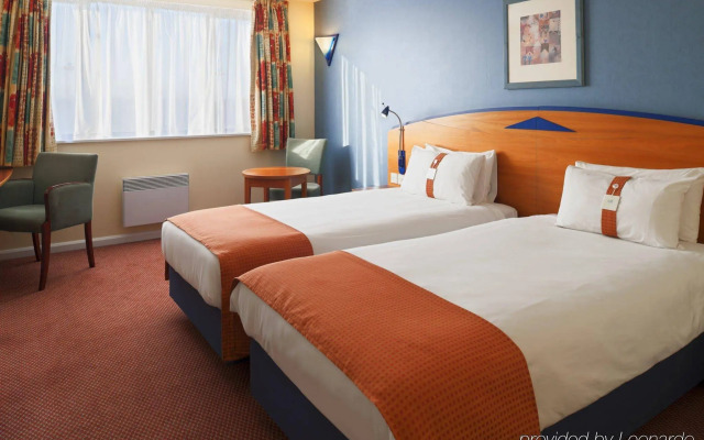 Knowsley Inn & Lounge