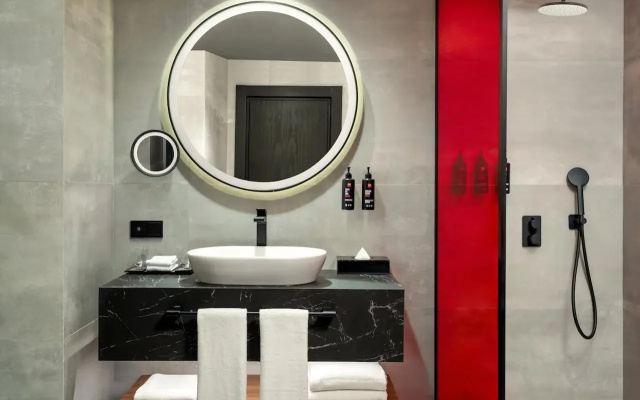 Radisson RED Izmir Point Bornova