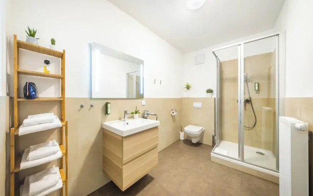 Jimmys Apartments XXL