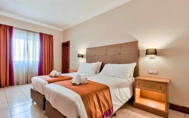 Villa Stephanotis - 3 Bedroom Villa With Pool