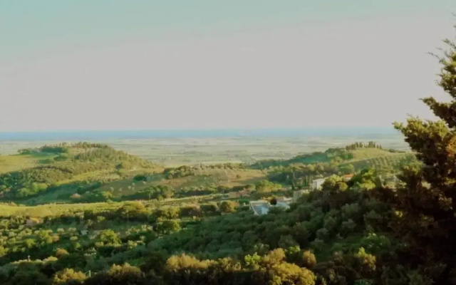Farmhouse in Suvereto Near Etruscan Coast
