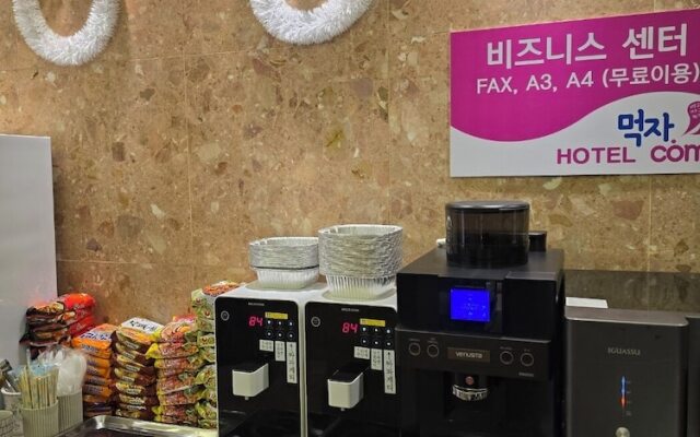 Hotel Eat Com