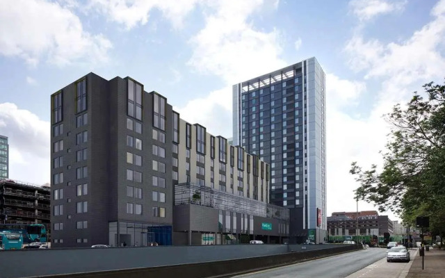 Doubletree By Hilton Birmingham Snowhill