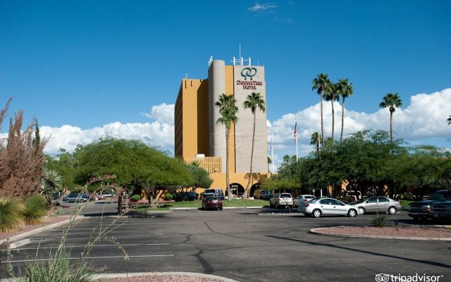 DoubleTree by Hilton Tucson - Reid Park