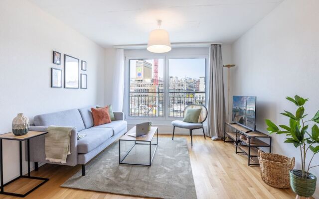 Arsenaux Residence by Homenhancement