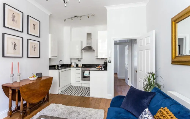 Stylish Notting Hill apartment for 2-4