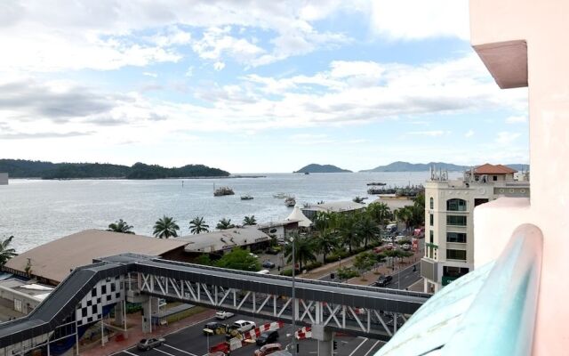 Marina Court by 80's Sabah Homestay