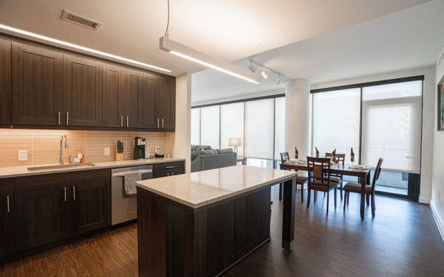 SoBe Belmont St Apartments