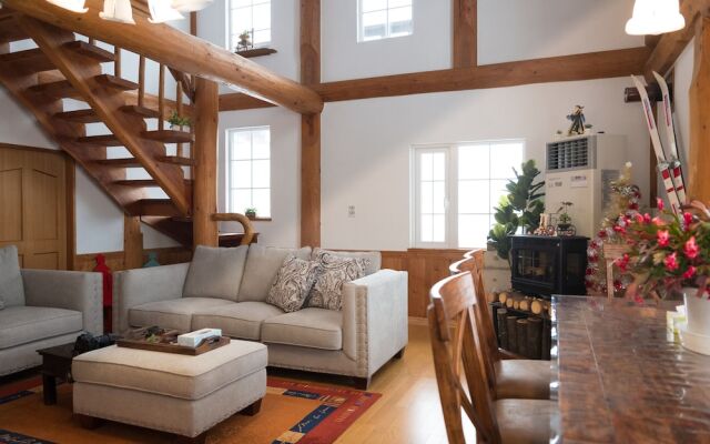 HDO Luxury Log House