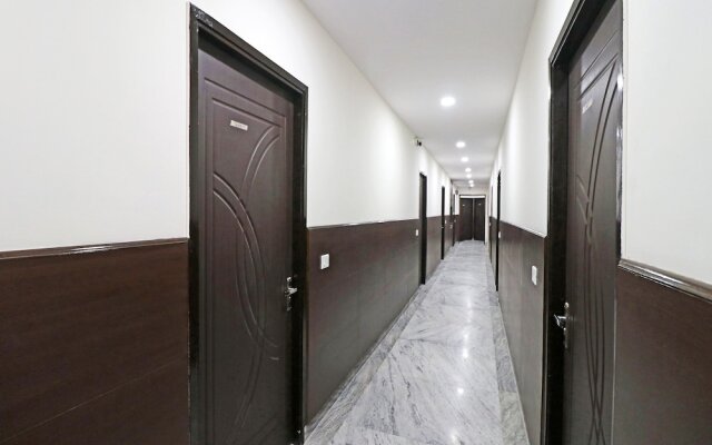 OYO 12143 Hotel SKD