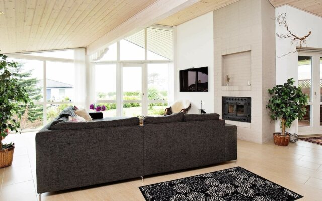 Boutique Holiday Home in Follonica With sea Beach Nearby