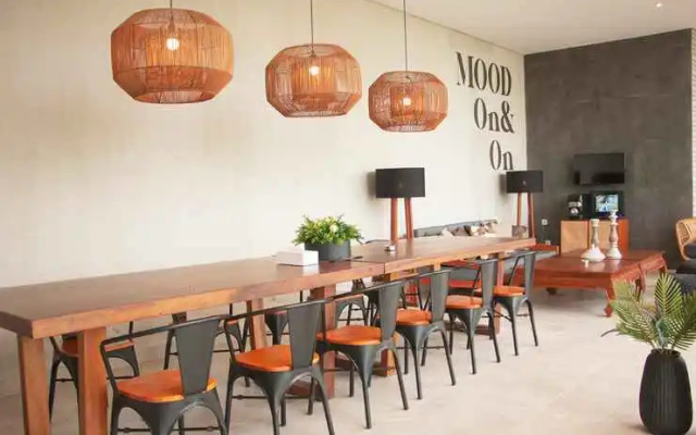 Villa Moo - Mood on & on