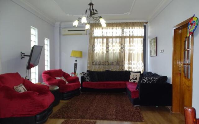 Central Apartments Shoshi