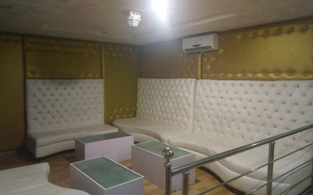 Glamour Park Hotel & Suites
