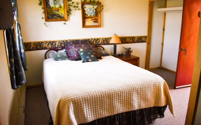 Beartooth Basin Bunkhouse