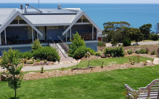 Sapphire Shores Luxury Retreat